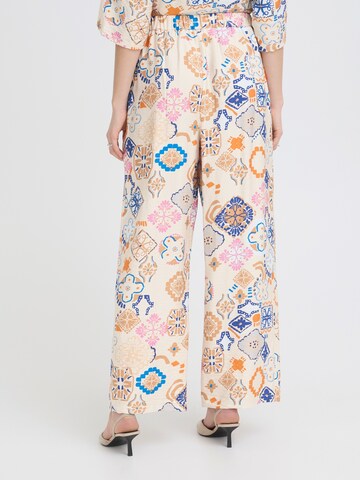 ICHI - Pierna ancha Pantalón plisado 'IHLANCIE' en beige