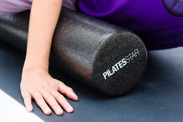 YOGISTAR.COM Pilatesrolle in Schwarz