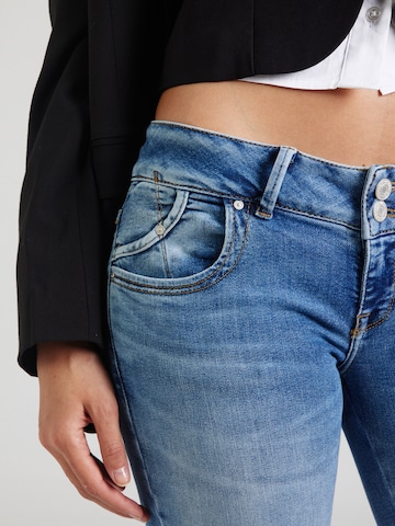 Skinny Jeans 'Molly' de la LTB pe albastru