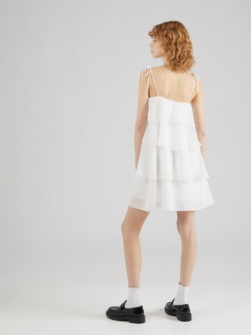 Robe Gina Tricot en blanc