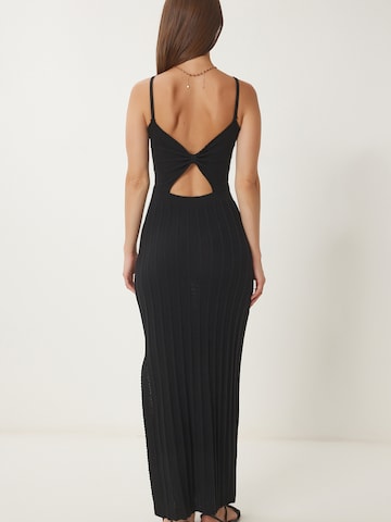 Robes en maille Happiness İstanbul en noir