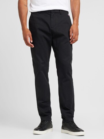 Tommy Jeans Štandardný strih Chino nohavice 'AUSTIN' - Čierna: predná strana