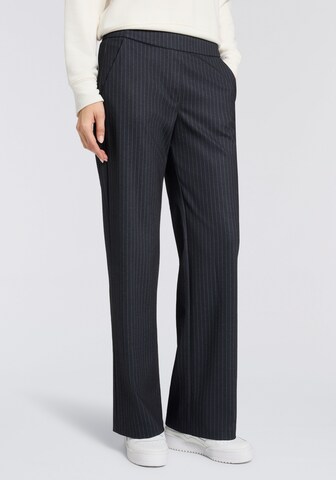 MAC Loose fit Pants 'Chiara' in Blue: front