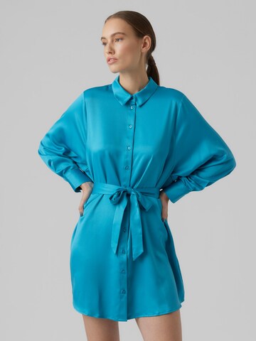 VERO MODA Košilové šaty 'MERLE' – modrá: přední strana