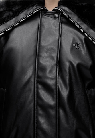 Calvin Klein Jeans Jacke in Schwarz