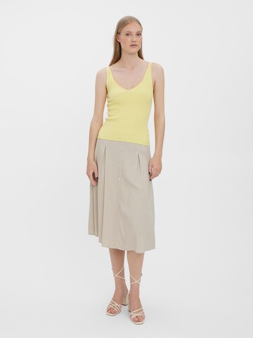 Tops en tricot 'GLORY' VERO MODA en jaune