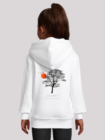Sweat-shirt 'Escape Discover the World Tree Birds' F4NT4STIC en blanc