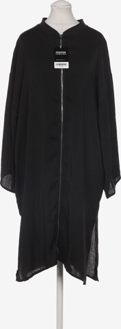 VILA Dress in S in Black: front