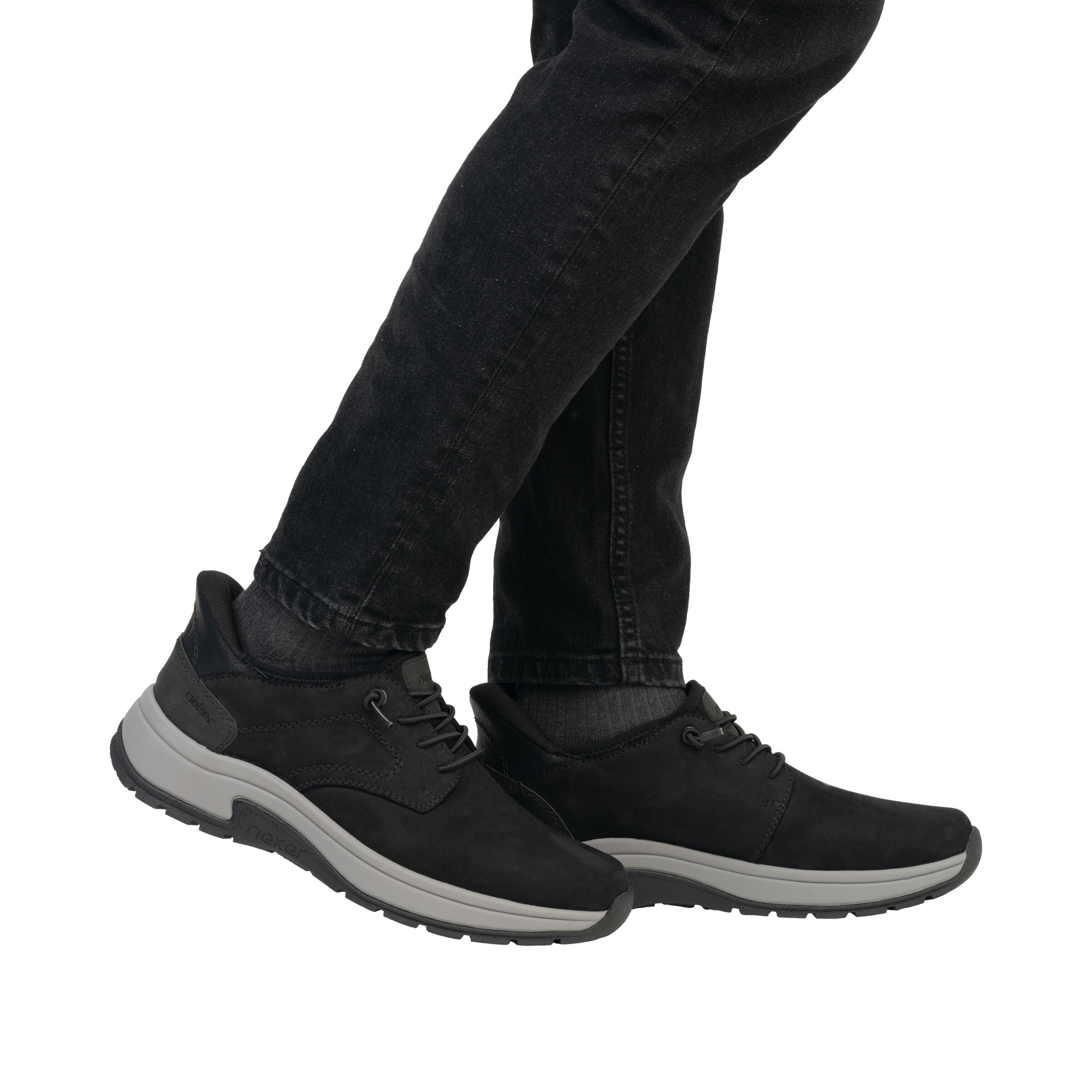 Chaussure de sport à lacets Rieker en noir