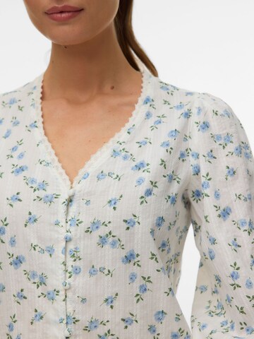 VERO MODA - Blusa 'VMAya' en blanco