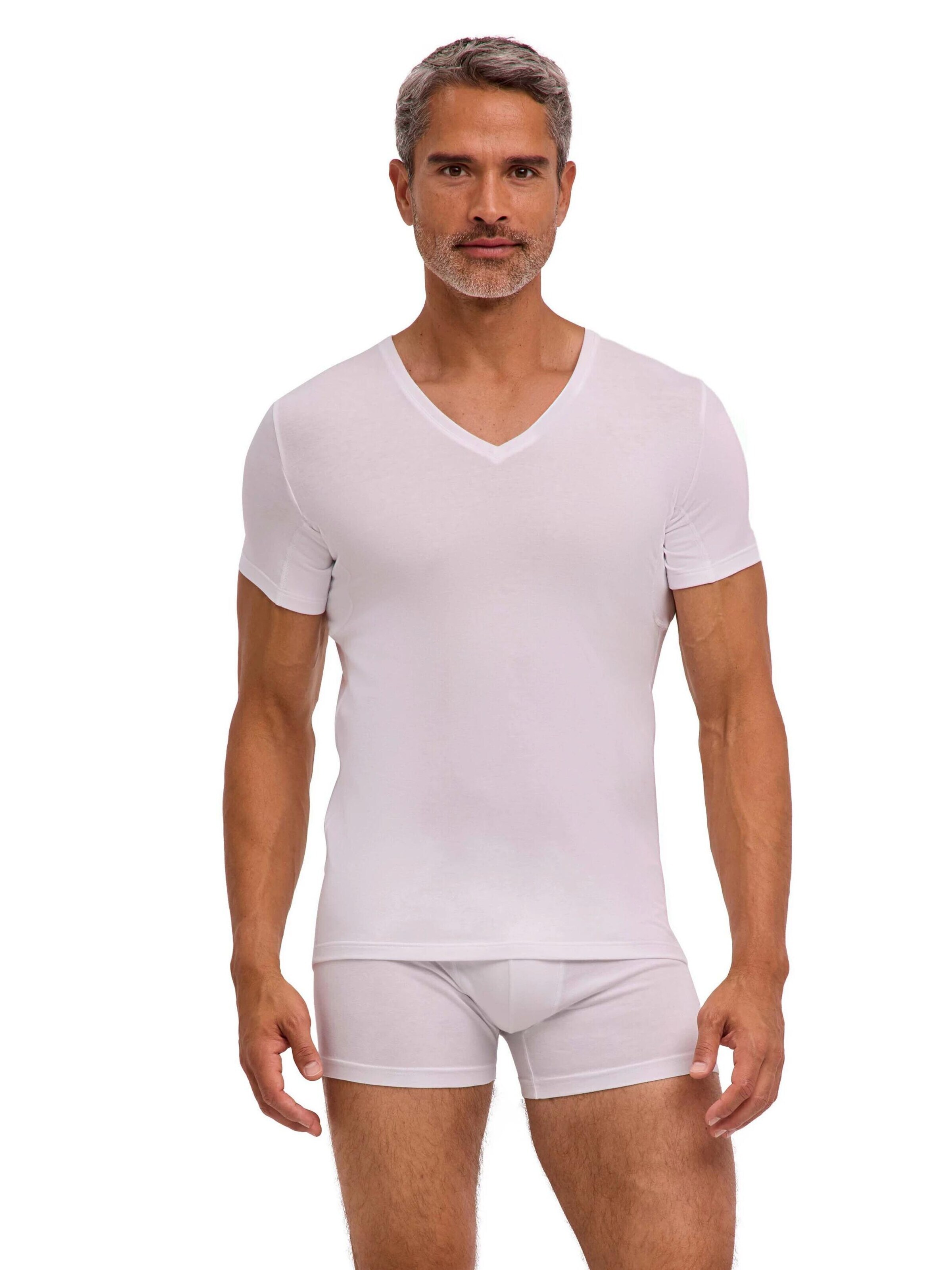 FALKE Undershirt in White: front