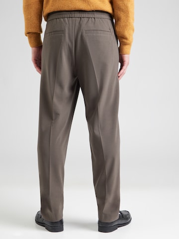 Lindbergh Regular Trousers with creases in Green