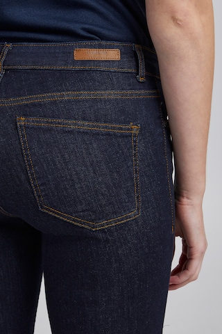 Slimfit Jeans di b.young in blu