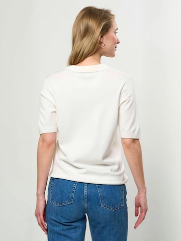 Top ' UWLilwan ' de la U.S. POLO ASSN. pe alb