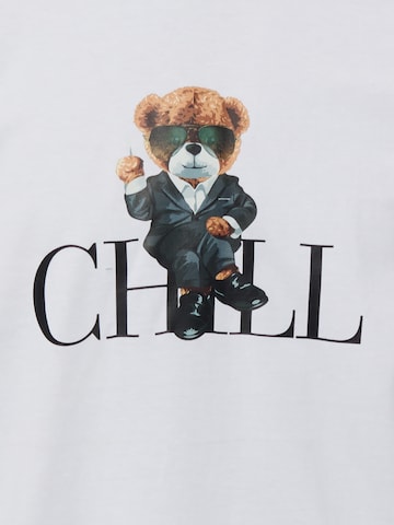 Chill Pill Shirt ' Luxury Bear ' in White