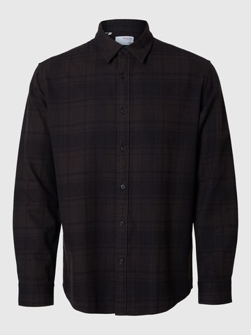 SELECTED HOMME Button Up Shirt in Brown