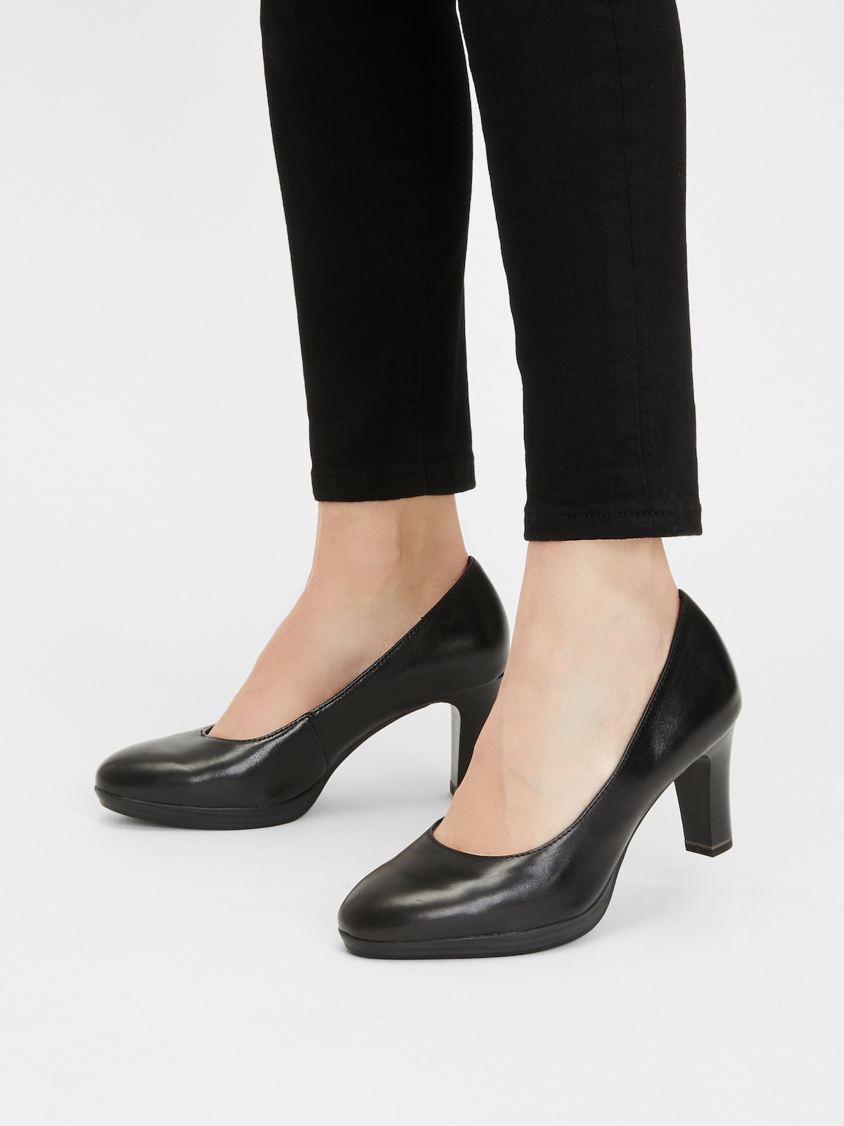 TAMARIS Pumps in schwarz