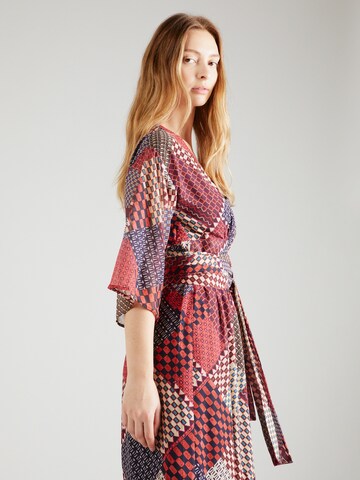 Molly BRACKEN - Vestido en rojo