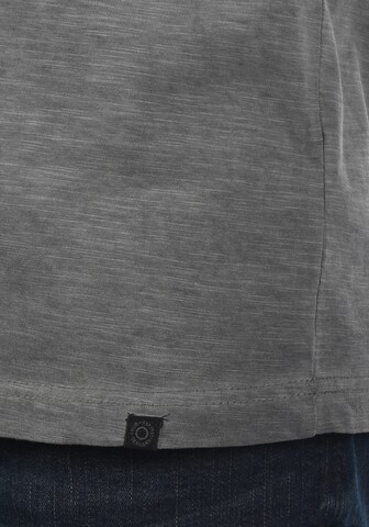 Maglietta 'Conner' di !Solid in grigio
