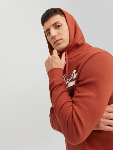 Sweat-shirt JACK & JONES en rouge