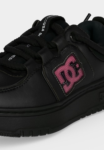 DC Shoes Matalavartiset tennarit 'BRATEN' värissä musta