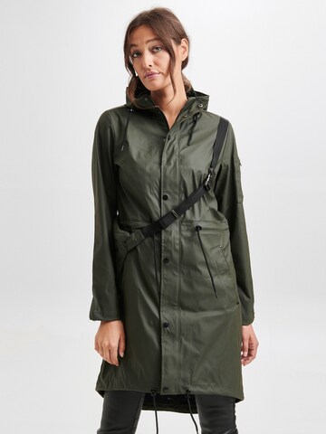 Notyz Raincoat in Green: front