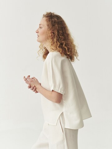 TATUUM - Blusa en blanco