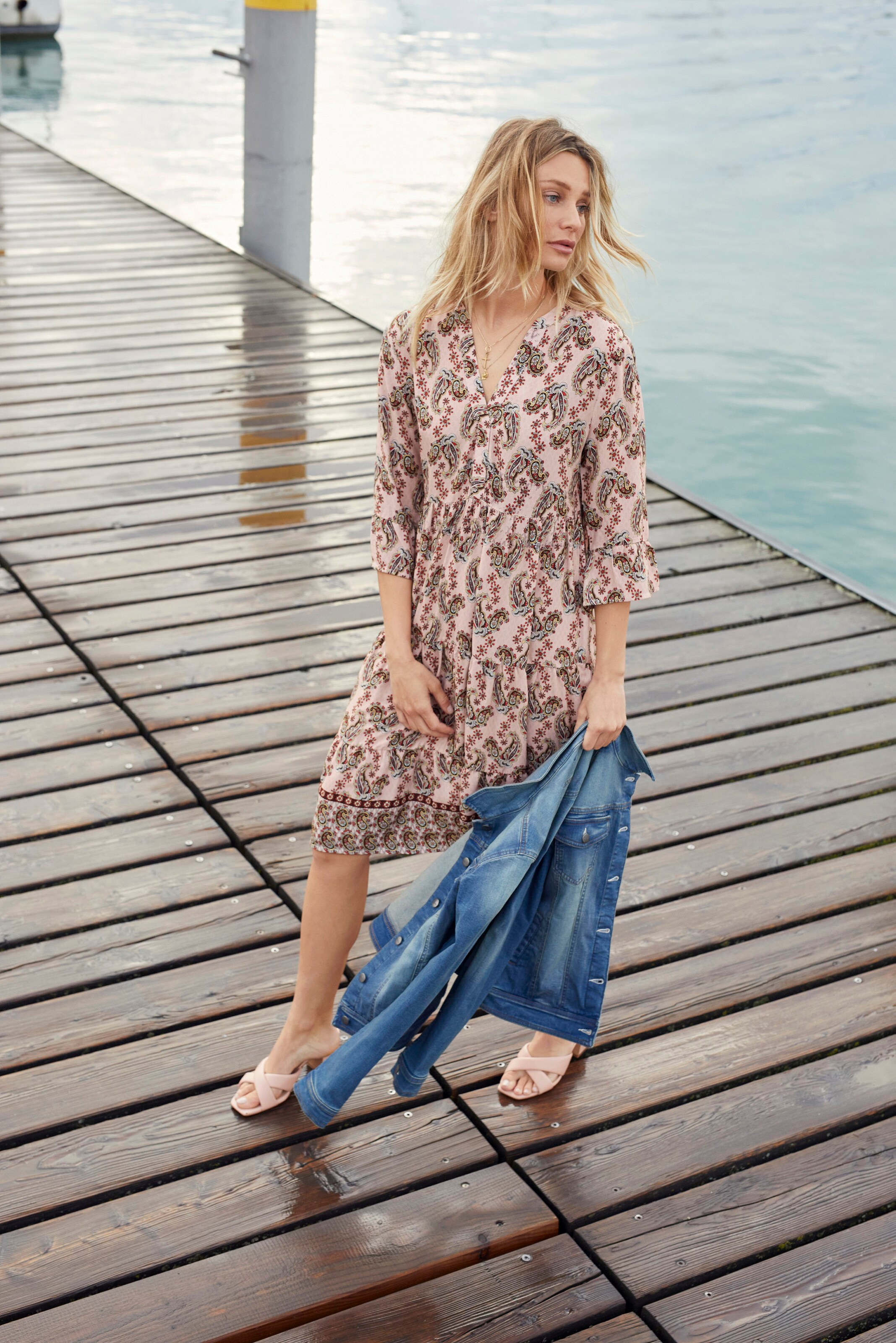 Aniston CASUAL Kleid in Mischfarben