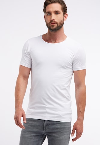 T-Shirt Petrol Industries en blanc : devant