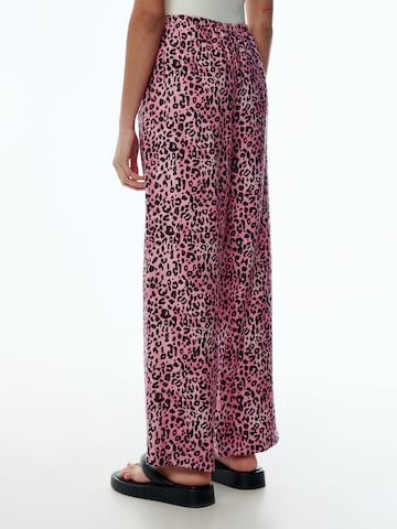 EDITED Szeroka nogawka Spodnie 'Anneli' w kolorze różowy