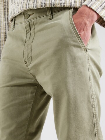 LEVI'S ® Tapered Chino in Groen