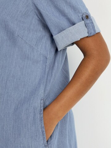 Robe Cellbes of Sweden en bleu