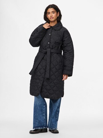 Giacca invernale di PIECES in nero