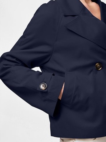 PIECES Tussenmantel 'PCSCARLETT' in Blauw