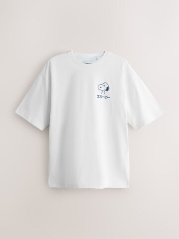 Tricou de la Next pe alb