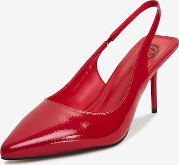 CESARE GASPARI Slingback Pumps in Red: front