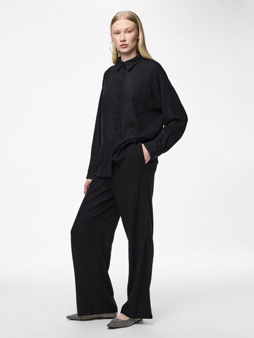 PIECES - Blusa 'PCPia' en negro