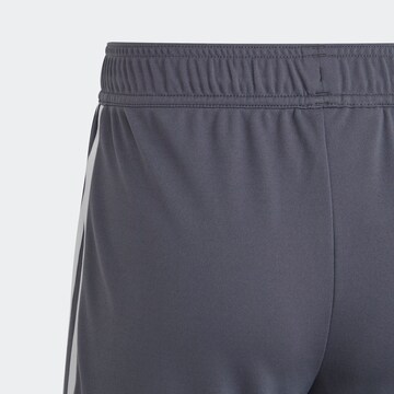 regular Pantaloni sportivi 'Tiro 23 League' di ADIDAS PERFORMANCE in grigio