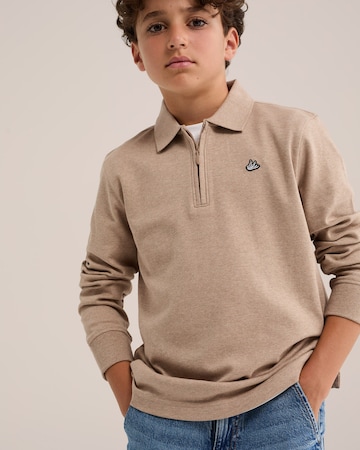 Tricou de la WE Fashion pe bej