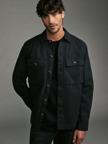 Coupe regular Chemise Next en noir : devant