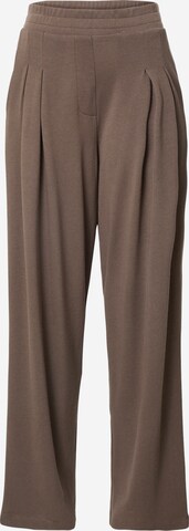 Liv Bergen Wide leg Pleat-Front Pants 'Madame' in Brown: front