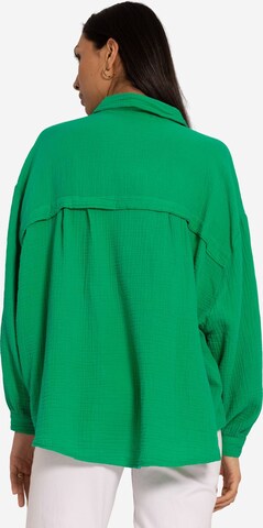 SASSYCLASSY - Blusa en verde