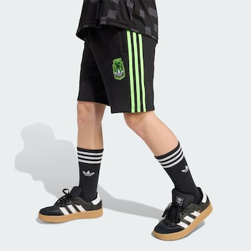 ADIDAS ORIGINALS Обычный Штаны 'Adidas Originals x Minecraft' в Черный