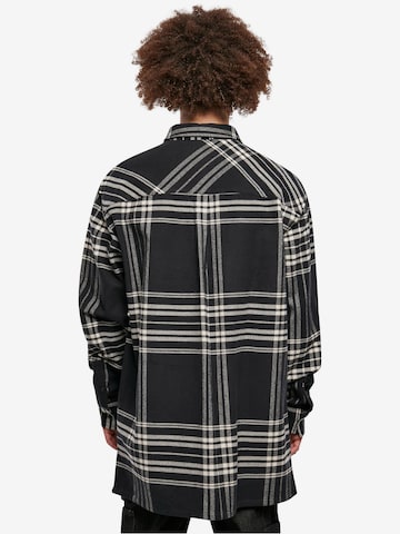 Urban Classics Comfort fit Button Up Shirt in Black