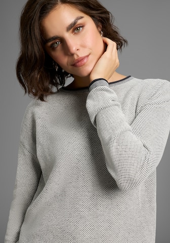 LAURA SCOTT Pullover in Grau