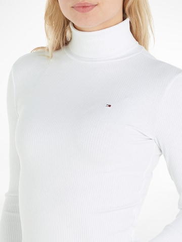 TOMMY HILFIGER T-shirt i vit