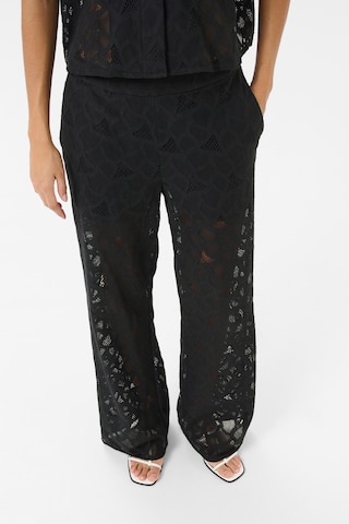 KAREN BY SIMONSEN Loosefit Broek 'Audrey' in Zwart: voorkant