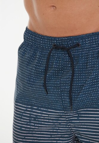 Cruz Badeshorts 'Rambo' in Blau