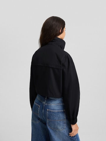 Bershka Jacke in Schwarz