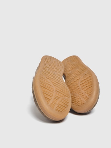 Pull&Bear Rövid szárú sportcipők - barna